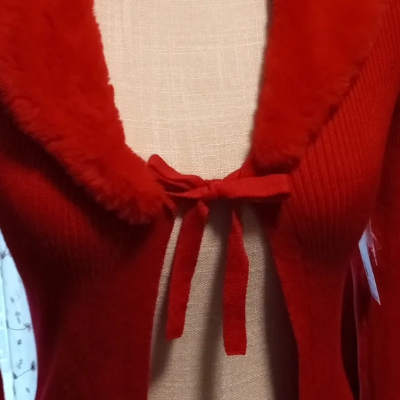 🎀Red Faux Fur Open Tie Front Cardigan NWT - Picture 5 of 8